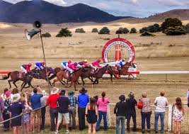 Hinnomunjie Racecourse